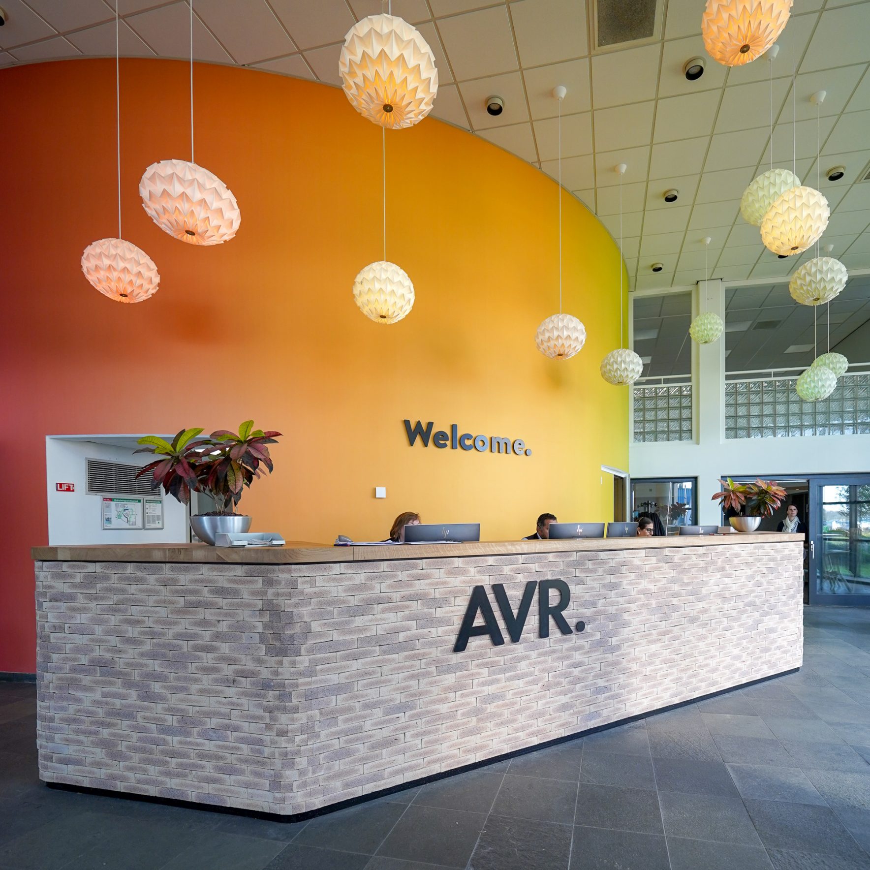 Bricks Made from Household Garbage at AVR in The Netherlands || StoneCycling