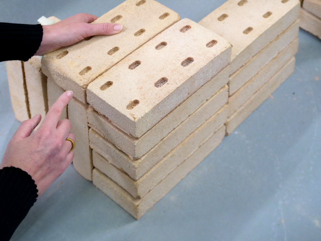 Drystack: Making Demountable Facades with StoneCycling