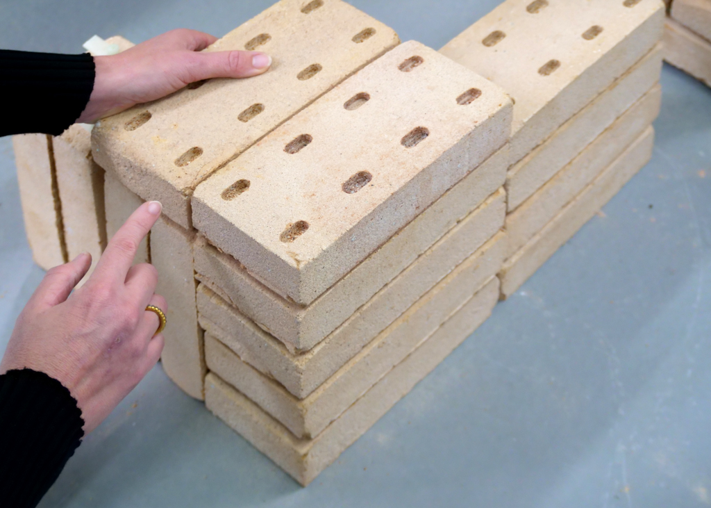 Drystack: Making Demountable Facades with StoneCycling