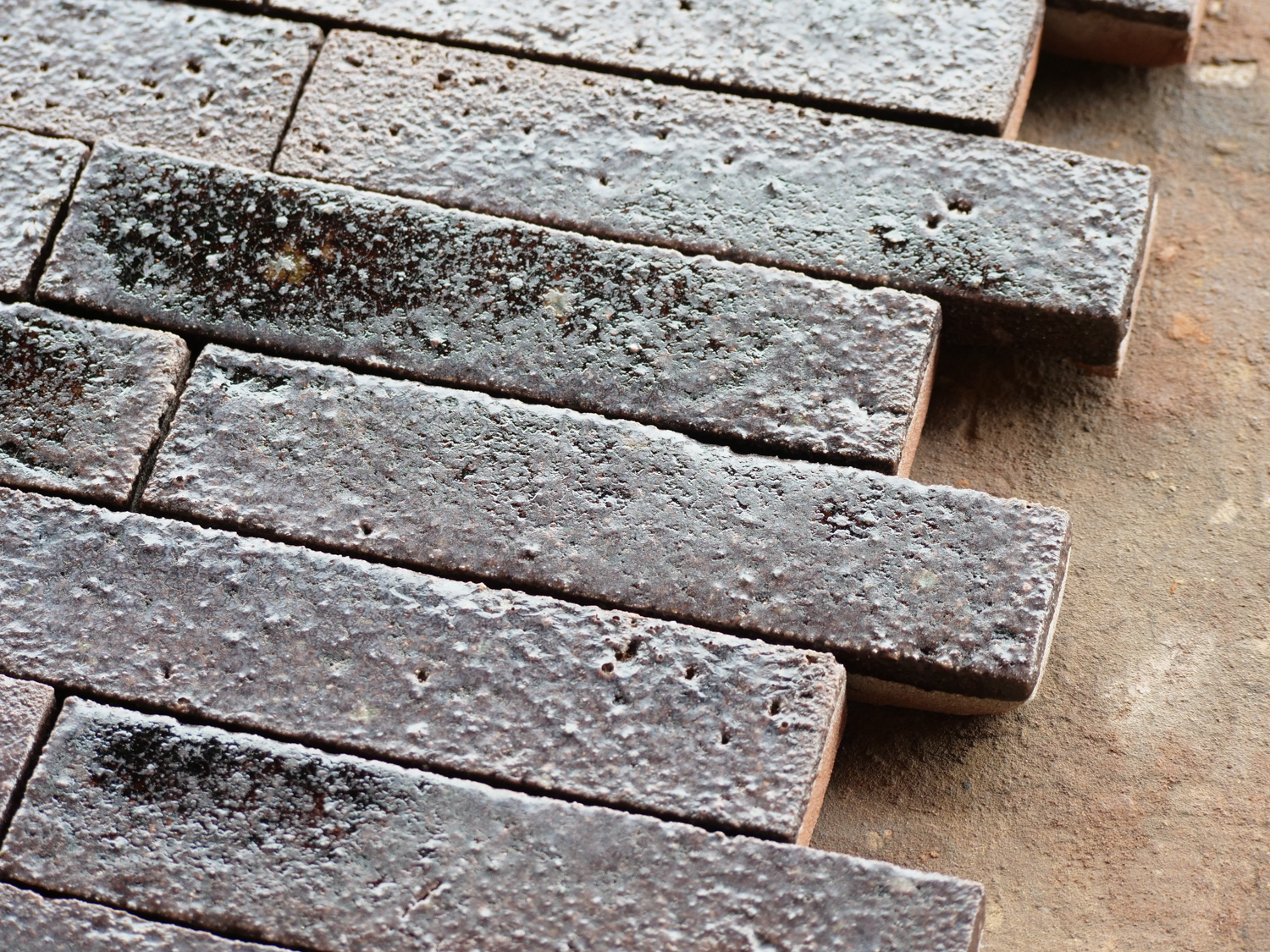 Marjoram Glazed Bricks Made From Waste: Beautiful and Sustainable! || StoneCycling