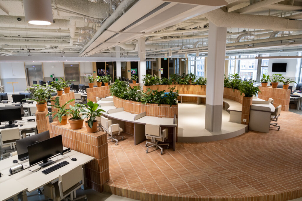 Future-Proof Office Space with Adyen in Amsterdam || StoneCycling