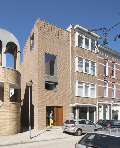 House Made of Waste in Rotterdam - WasteBasedBricks® Scoop! || StoneCycling