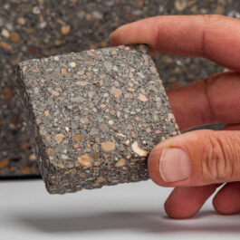 StoneCycling | BioBasedTiles® | Pepper Polished