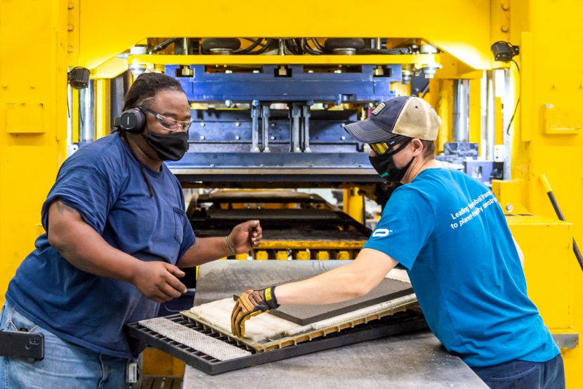 StoneCycling + Biomason BioBasedTile Process