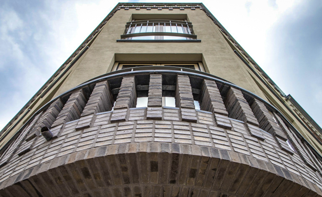 Traditional, Sustainable New Construction at Den Bosch Market, The Netherlands || StoneCycling