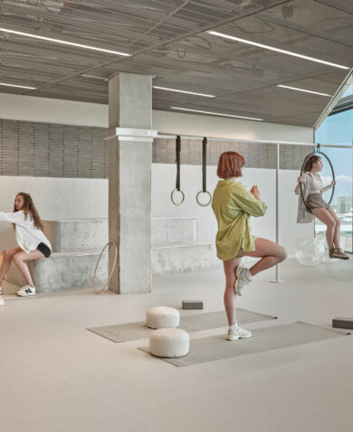 WasteBasedBricks® at Booking.com HQ Campus || StoneCycling