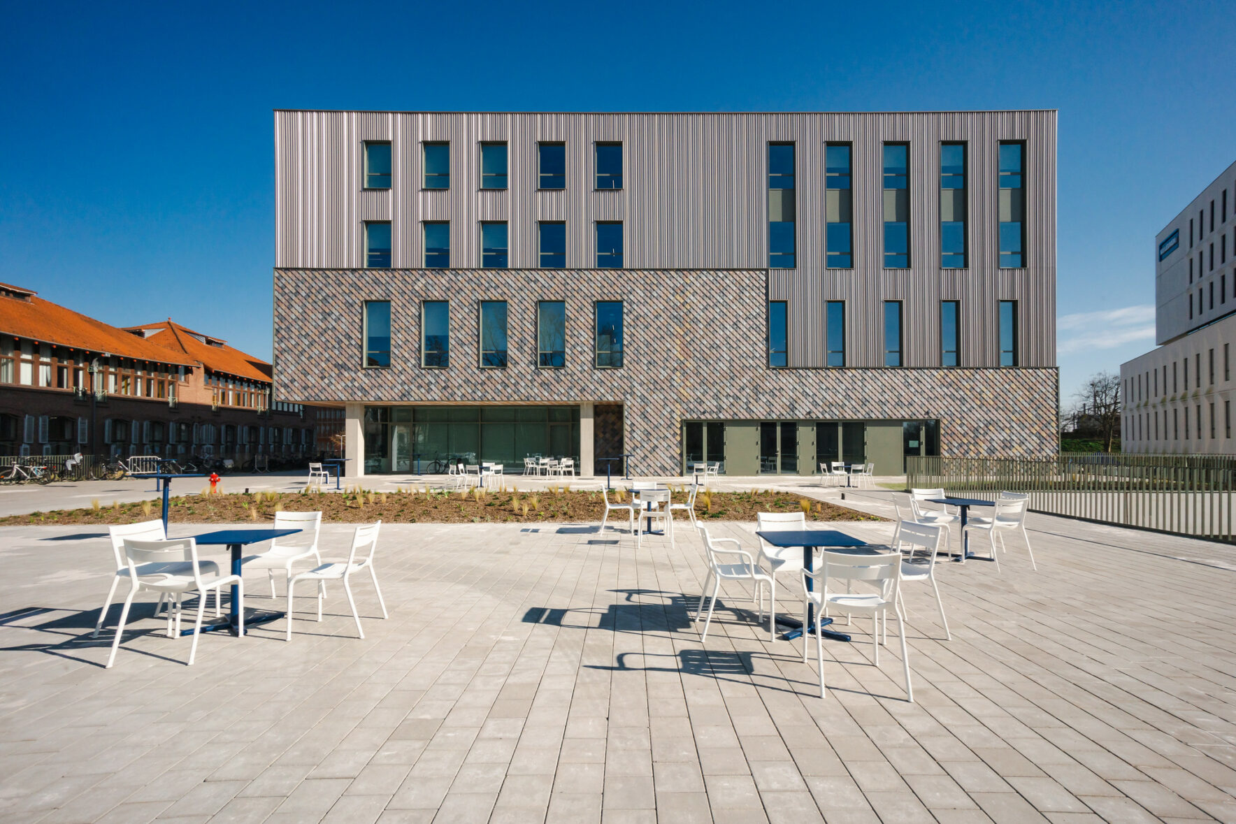 Recycled Pretty Plastic Facade at Howest Education Campus in Bruges, Belgium | FRONT® Materials