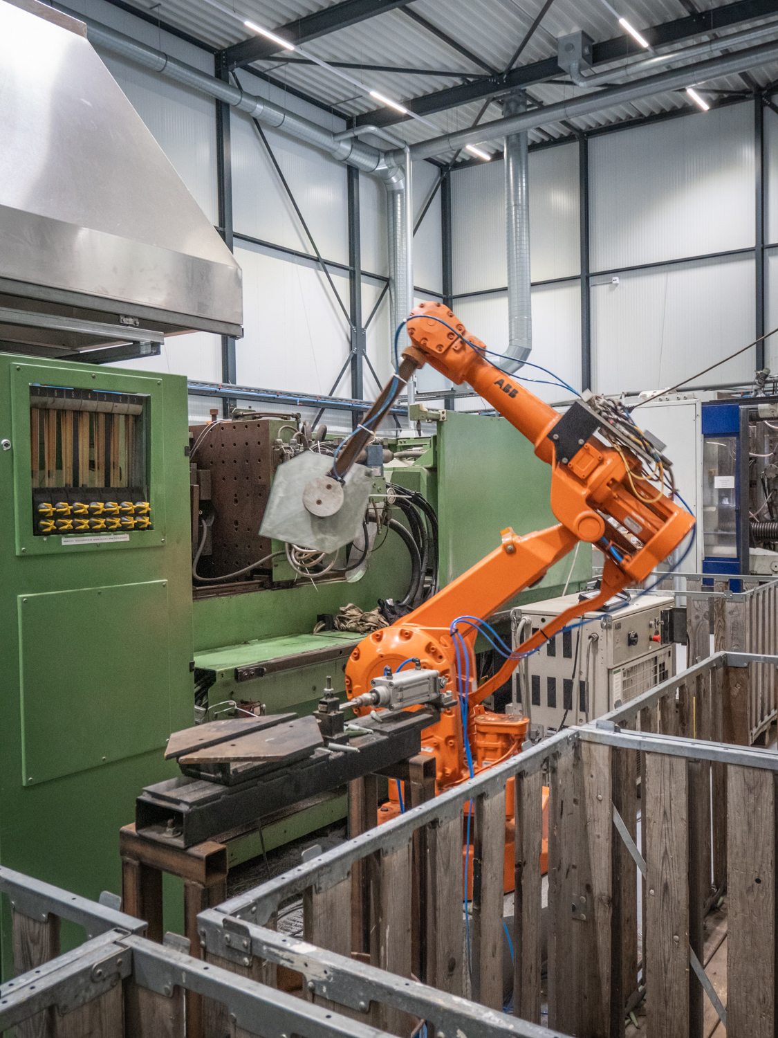 Pretty Plastic Panels - FRONT® Materials