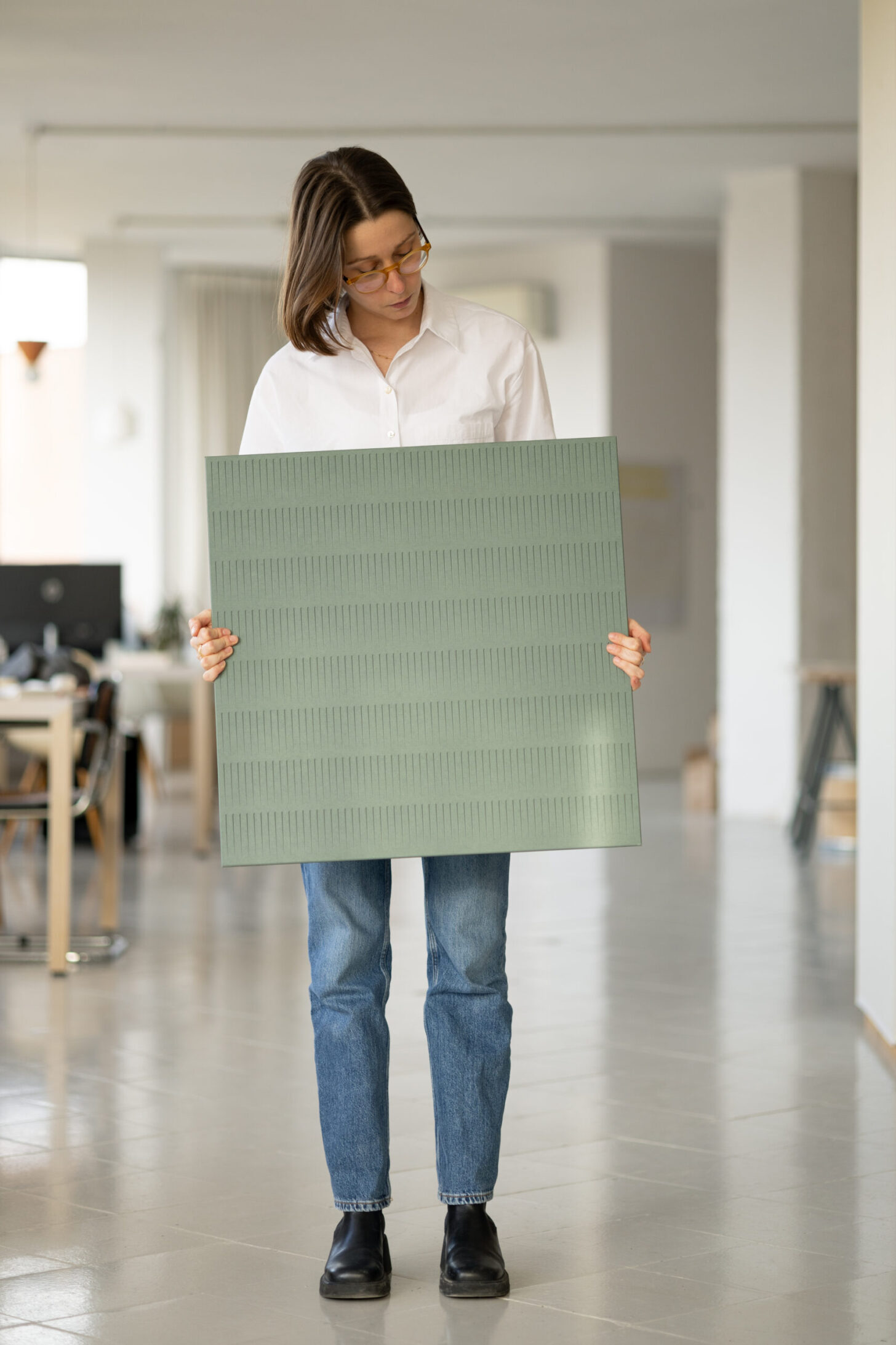 Papper Panel Behind the Paper Waste Panels: Berta Julià Sala | FRONT