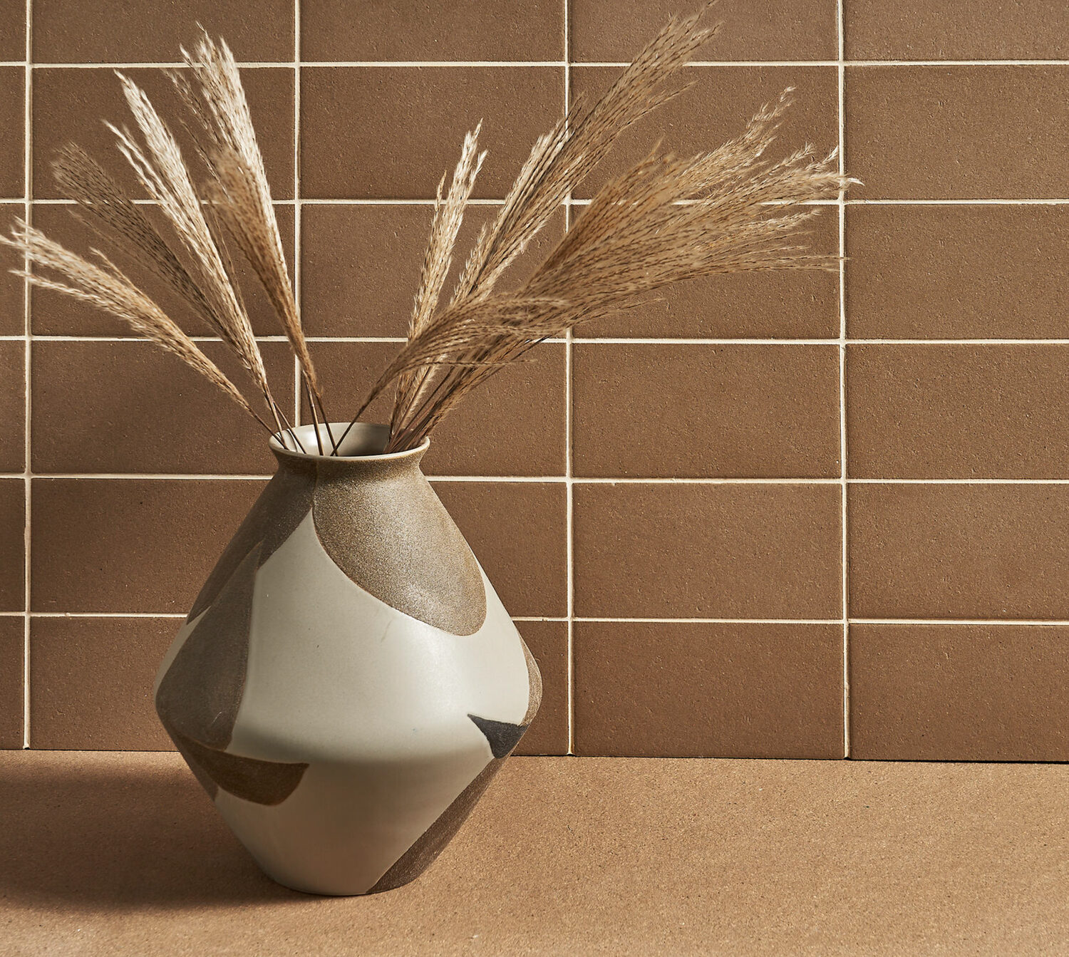 FRONT Materials - SKIP TILE - Mas Range